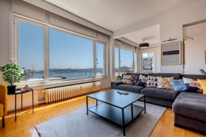 5-Bedroom Apartment with Sea View